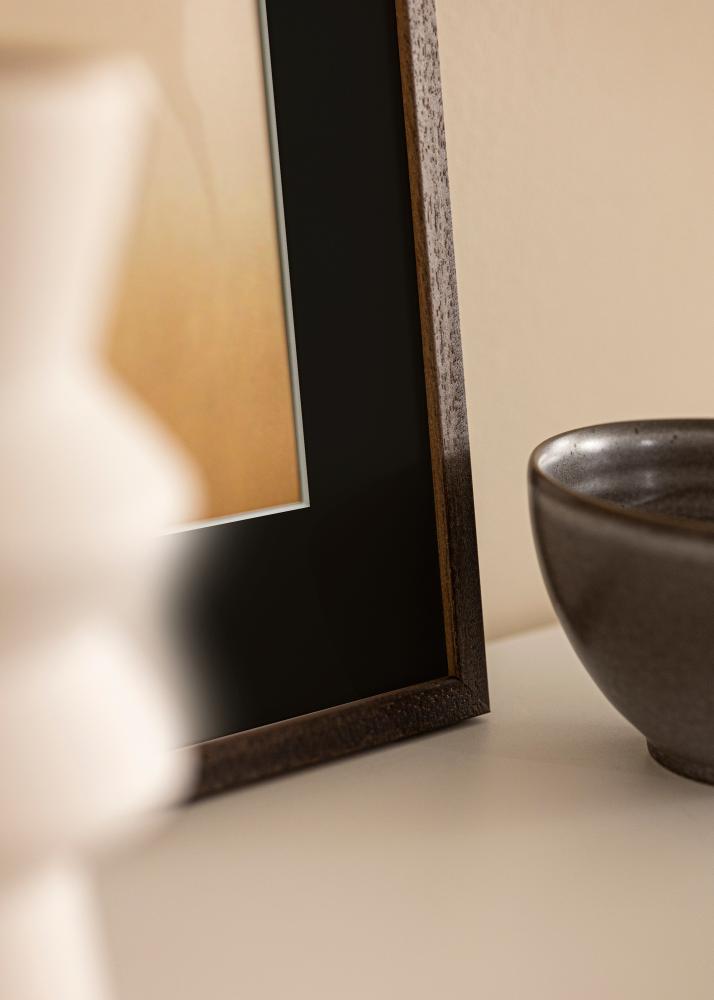 Ram med passepartou Rahmen Edsbyn Walnuss 30x40 cm - Passepartout Schwarz 8x12 inches