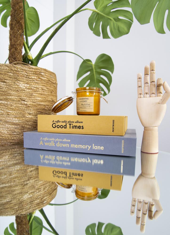 Printworks A Walk Down Memory Lane - A Coffee Table Photo Album (60 schwarze Seiten)