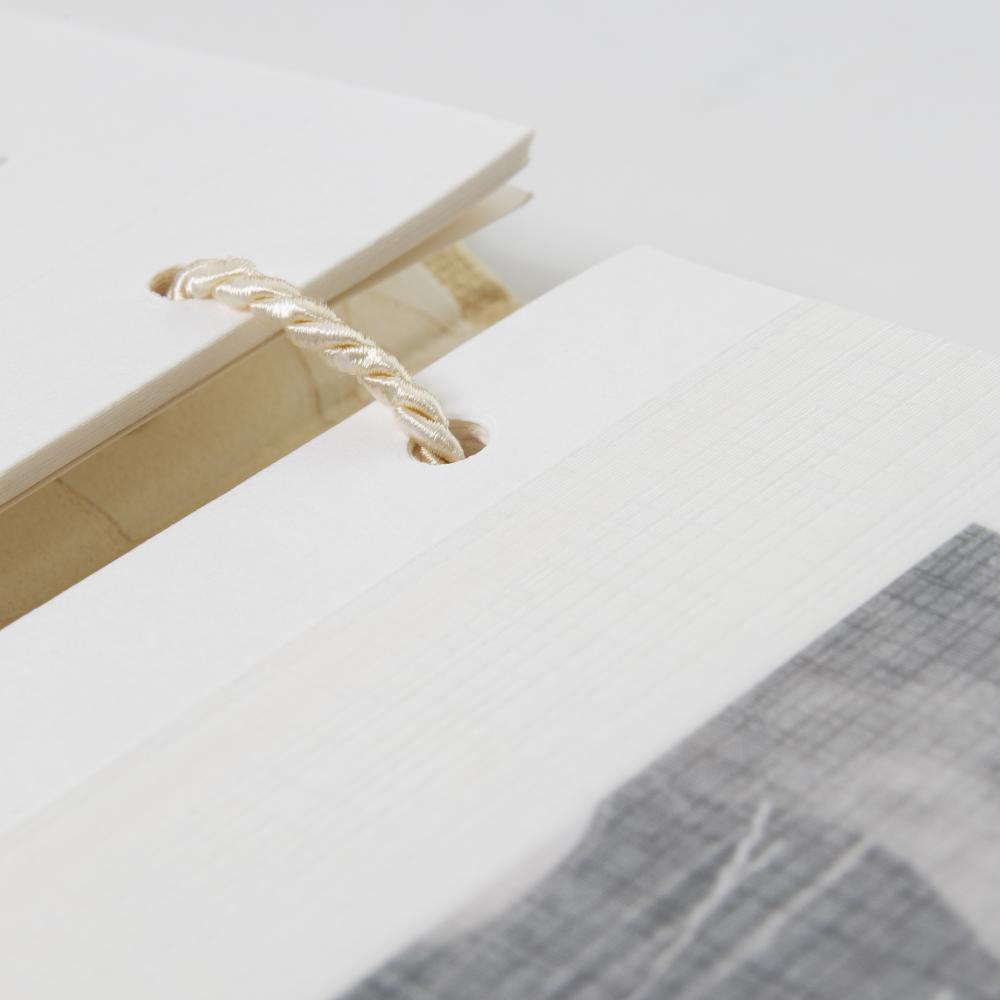 Walther Babyalbum Bambini Creme - 23,5x16 cm (40 weiße Seiten / 20 Blatt)