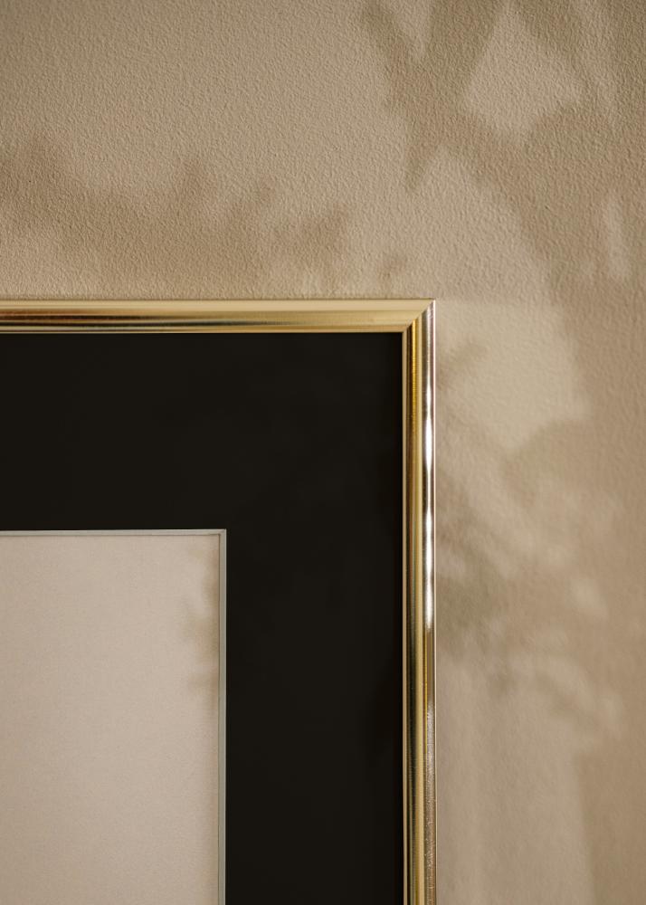 Ram med passepartou Rahmen Aluminium Gold glänzend 70x100 cm - Passepartout Schwarz 59,4x84 cm