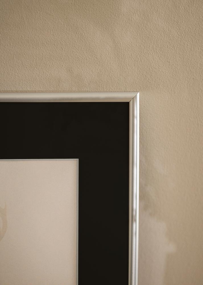 Ram med passepartou Rahmen Victoria Silber 50x70 cm - Passepartout Schwarz 33x56 cm