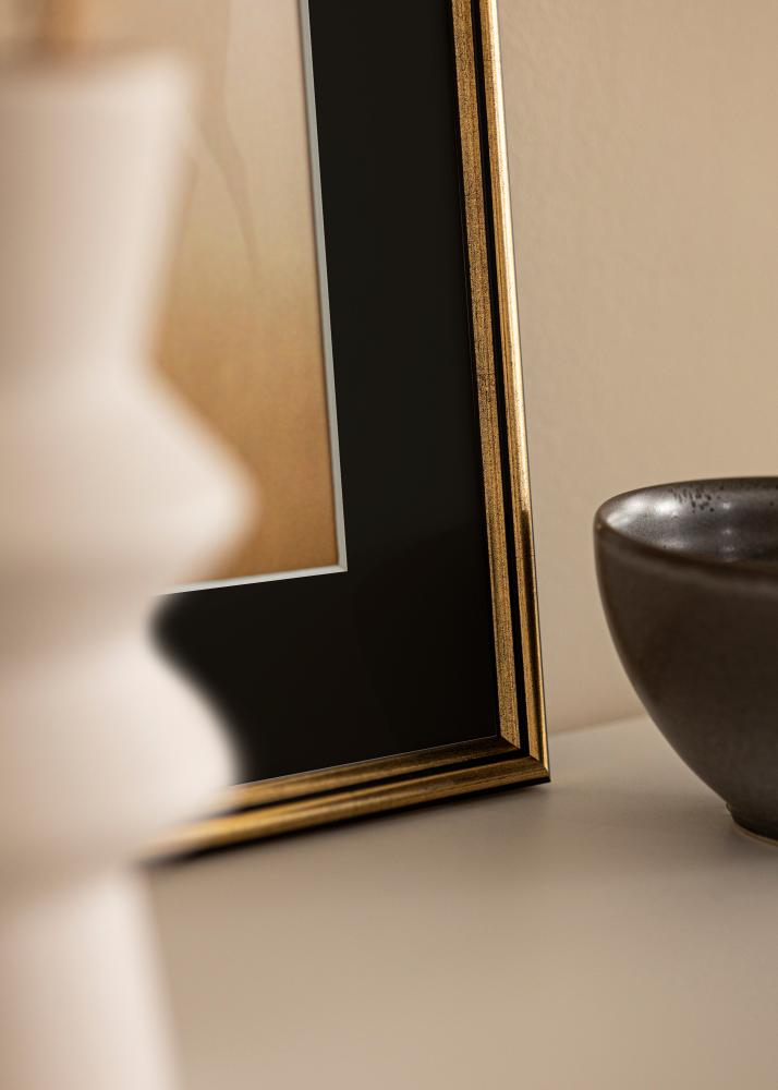 Ram med passepartou Rahmen Horndal Gold 35x50 cm - Passepartout Schwarz 24x30 cm
