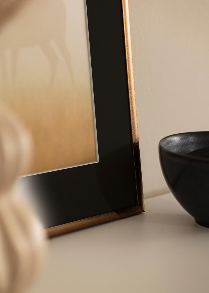 Ram med passepartou Rahmen New Lifestyle Bronze 70x100 cm - Passepartout Schwarz 62x85 cm